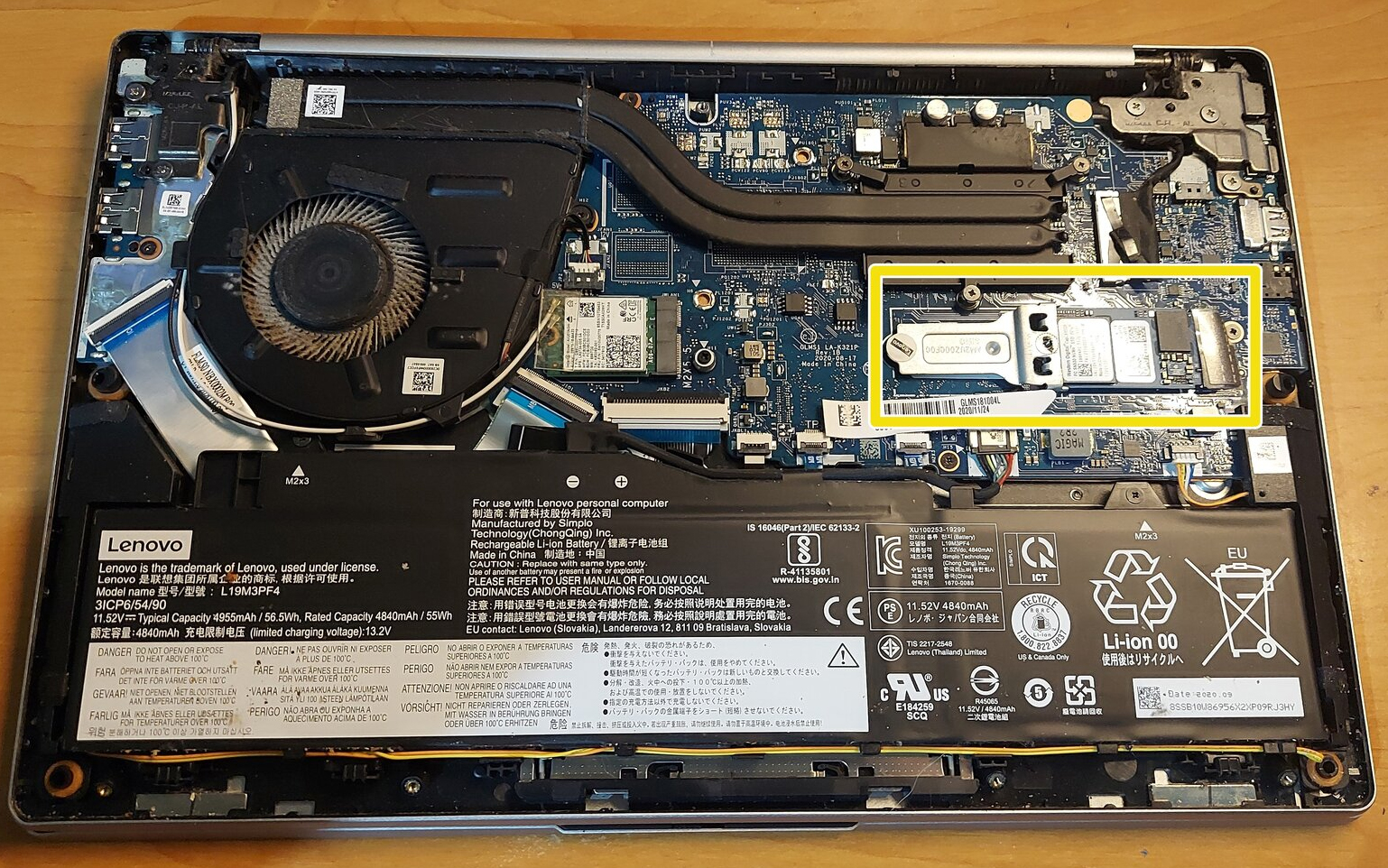 Internal Photo of Lenovo IdeaPad 5-14ARE05 5-14ITL05 gray white UK keyboard palmrest (IdeaPad 5-14ITL05)